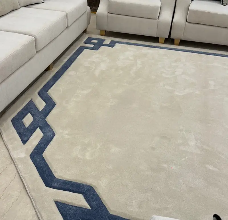 سجاد صالة حفر يدوي بإطار هندسي كحلي في الشهداء — سالفورد الكويت